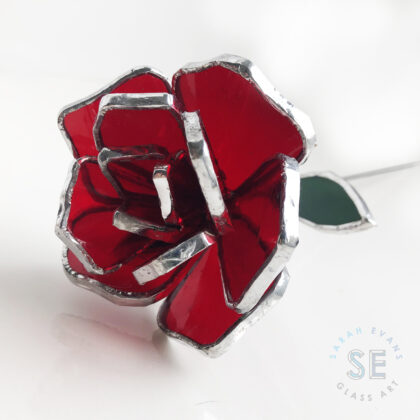 Sarah Evans Glass Art stained glass 3D rose. www.sarahevansglassart.com #sarahevansglassart #stainedglass #stainedglassrose #rose #valentinesdaygift #giftsforher #giftsforhim #birthdaygift #uniquegift #giftideas #homedecor