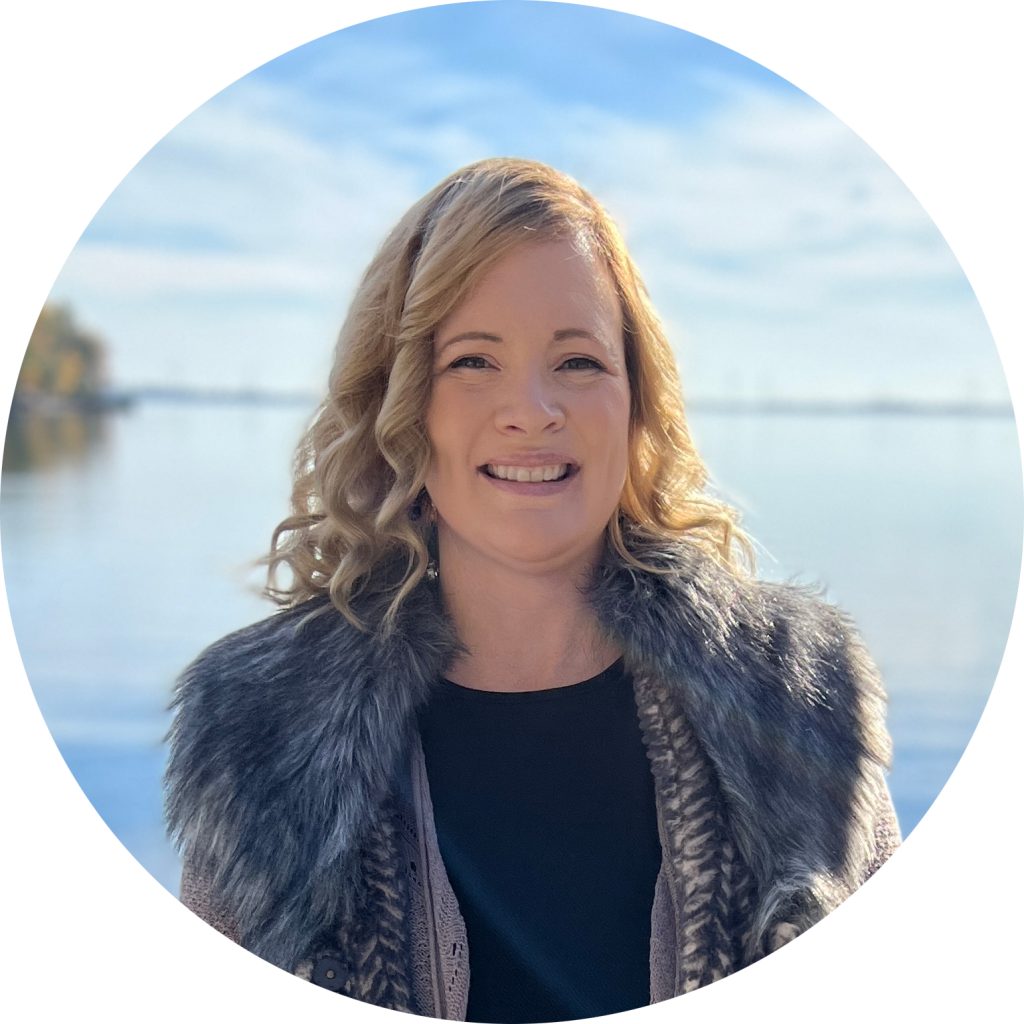 Sarah Evans Glass Art Stained Glass and Glass-on-glass mosaics
#sarahevansglassart #stainedglass #homedecor #uniquegifts